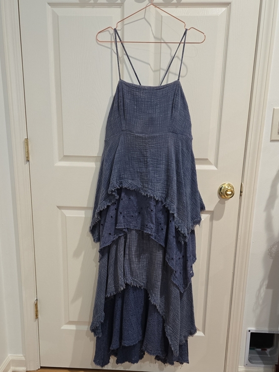 Oli & Hali Dresses & Skirts - Oli & Hali Tiered Ruffled Maxi Dress L